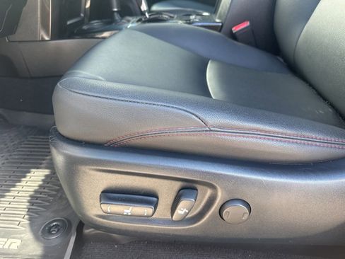 Used 2020 Toyota 4Runner TRD Off-Road Premium w/ Moonroof Package image 34