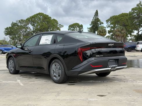 New 2026 Kia K4 FWD image 7