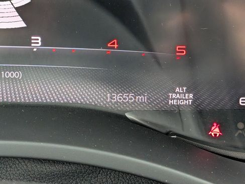 Used 2024 RAM 2500 Limited image 14