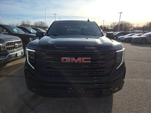 Used 2025 GMC Sierra 1500 Elevation image 7