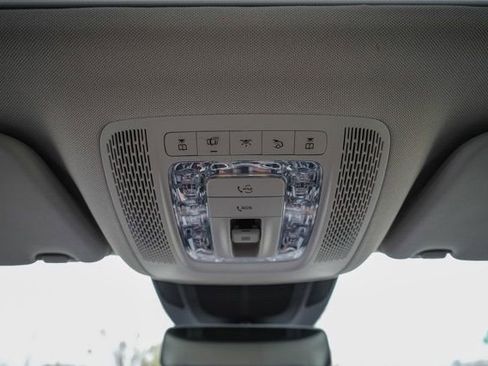 Certified 2025 Mercedes-Benz GLE 350 4MATIC image 18