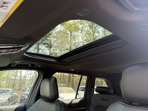 New 2026 Jeep Grand Cherokee Altitude AWD/4WD image 38