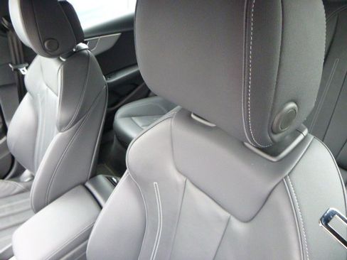 Used 2025 Audi A5 2.0T Premium Plus image 6