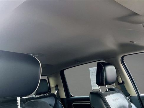 Used 2019 RAM 1500 Laramie AWD/4WD image 27
