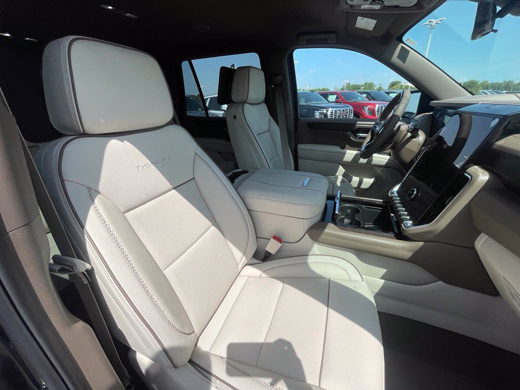 New 2026 GMC Yukon Denali w/ Advanced Technology Package AWD/4WD image 28