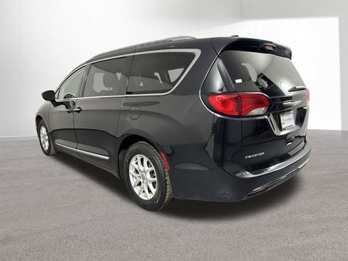 Used 2020 Chrysler Pacifica Touring-L image 30