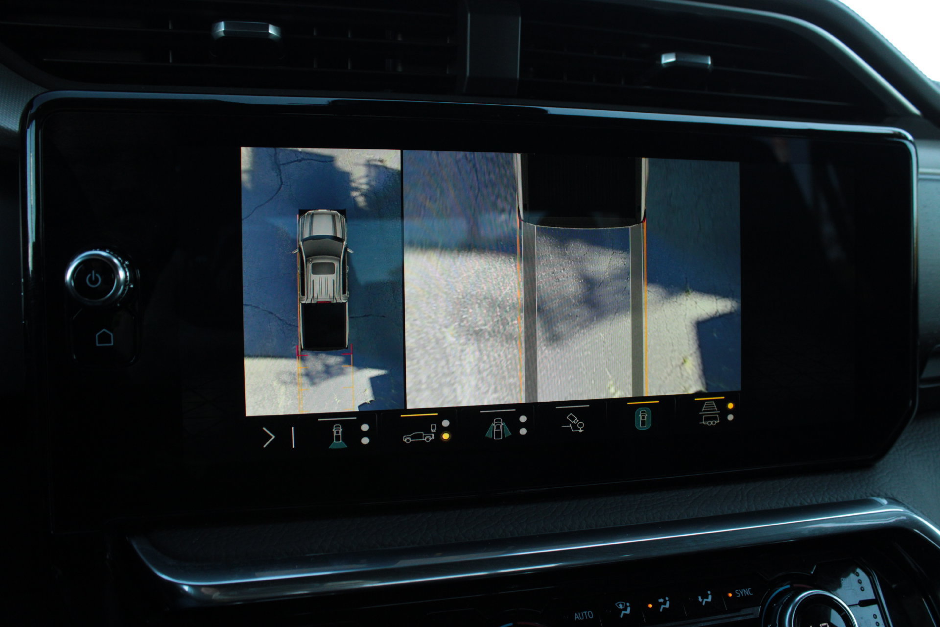 Used 2023 GMC Sierra 1500 Denali AWD/4WD image 40