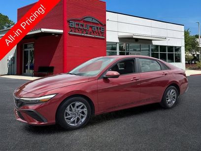Used 2024 Hyundai Elantra SEL