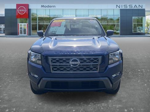 Certified 2023 Nissan Frontier SV w/ SV Convenience Package image 2