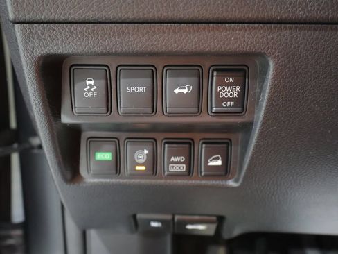 Used 2016 Nissan Rogue SV w/ SV Premium Package AWD/4WD image 35