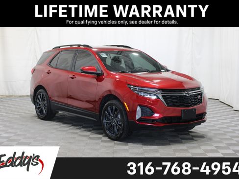 Used 2022 Chevrolet Equinox RS AWD/4WD image 1