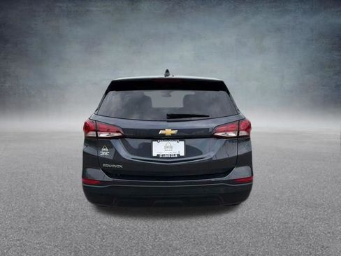 Used 2022 Chevrolet Equinox LS w/ LS Convenience Package FWD image 8