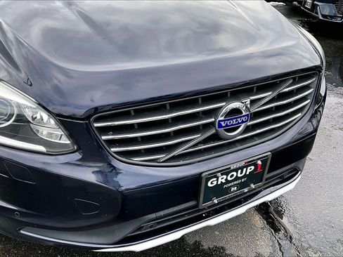 Used 2017 Volvo XC60 T5 Inscription w/ Preferred Option Package image 30