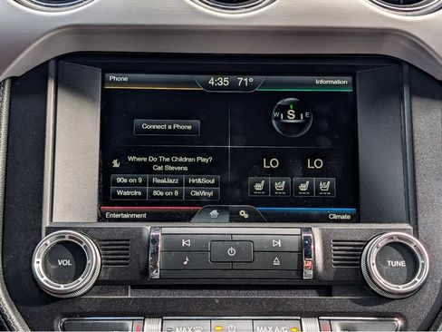 Used 2015 Ford Mustang GT Premium RWD image 19