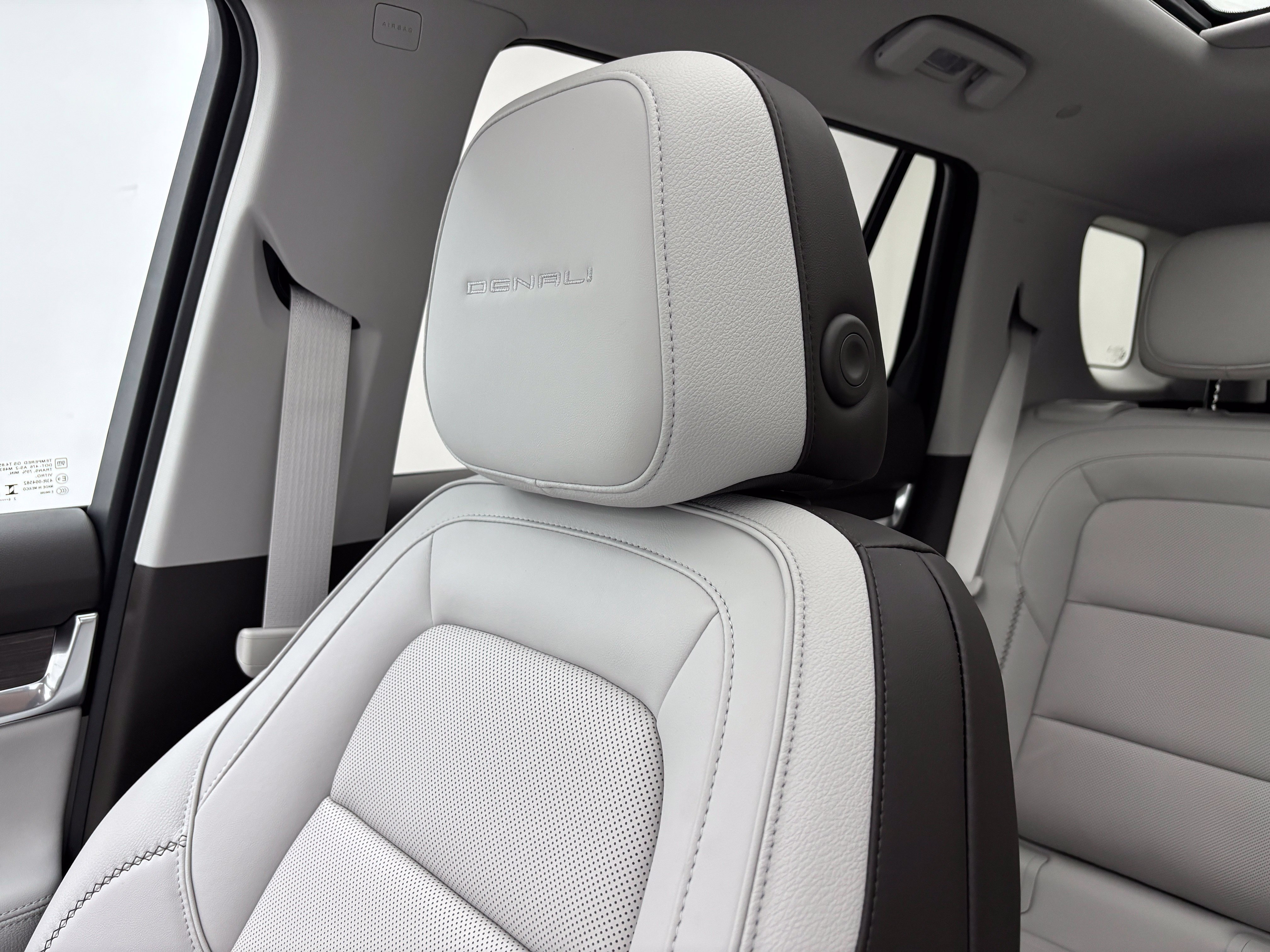 New 2027 GMC Terrain Denali w/ LPO, Floor Liner Package AWD/4WD image 45
