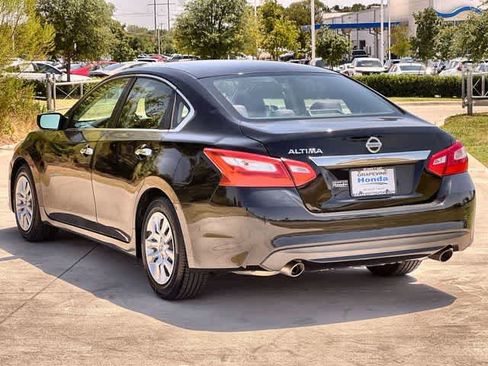 Used 2016 Nissan Altima 2.5 S w/ Power Driver Seat Package FWD image 5