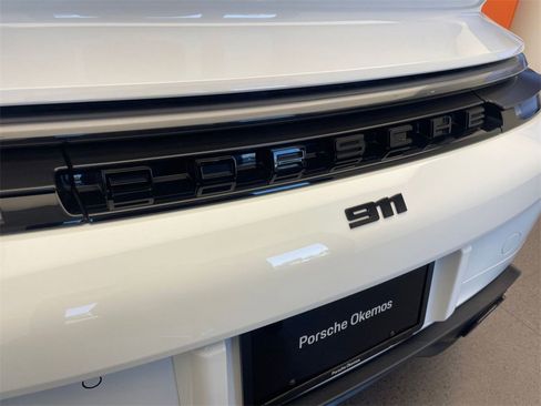 Certified 2025 Porsche 911 Carrera image 7