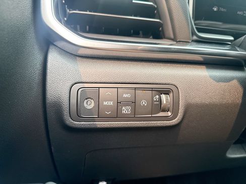 New 2027 GMC Terrain Elevation w/ Elevation Premium Package AWD/4WD image 18