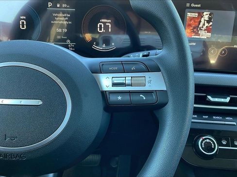 Used 2025 Hyundai Sonata SE image 12