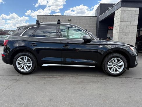 Used 2023 Audi Q5 2.0T Premium w/ S Line w/ Convenience Package AWD/4WD image 4