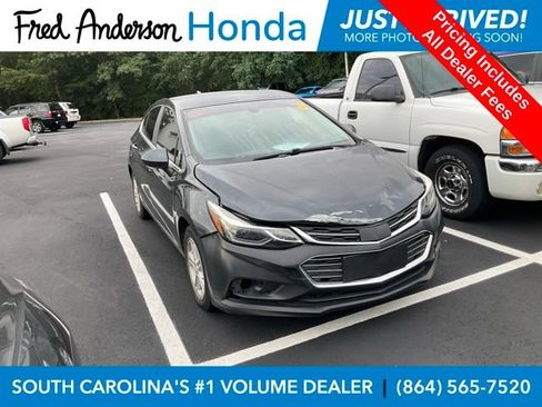 Used 2017 Chevrolet Cruze LT w/ Convenience Package FWD image 1