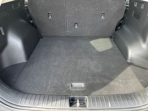 Used 2023 Kia Sportage LX image 10