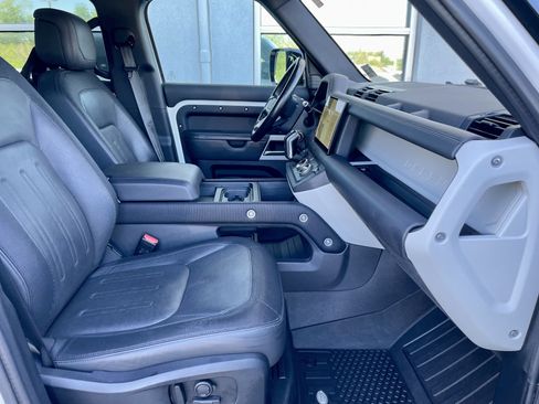 Used 2022 Land Rover Defender 110 X-Dynamic HSE AWD/4WD image 15