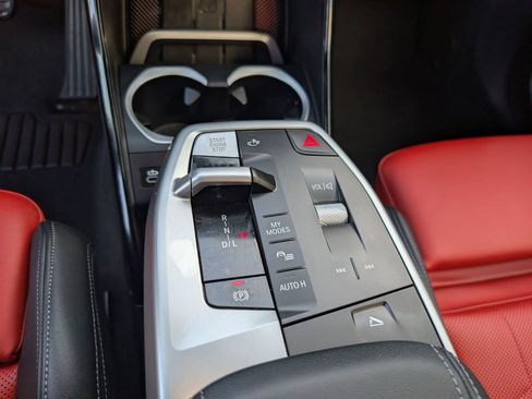 Certified 2025 BMW X2 xDrive28i image 25