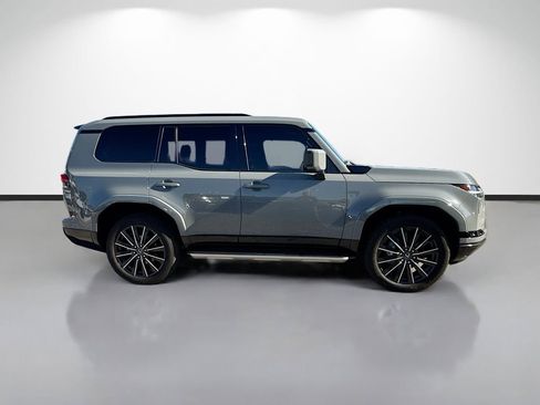 Used 2024 Lexus GX 550 w/ Accessory Package (Z1) AWD/4WD image 6