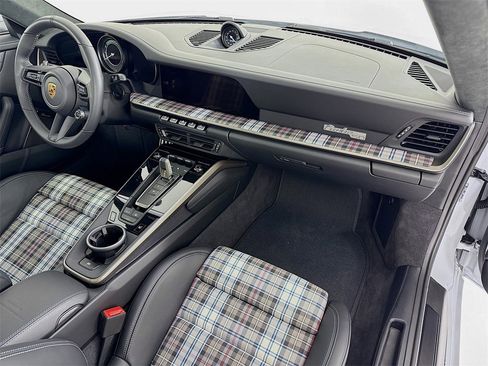 Certified 2025 Porsche 911 Turbo S image 34