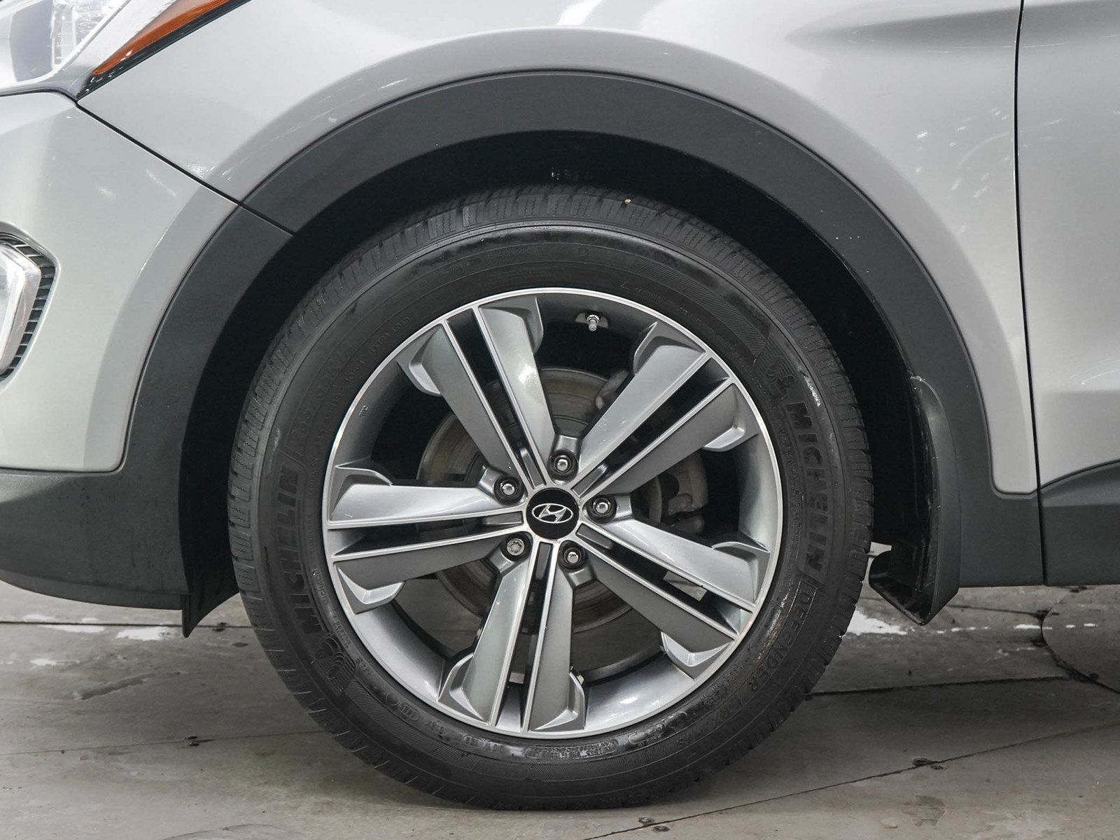 Used 2016 Hyundai Santa Fe SE w/ Option Group 03 AWD/4WD image 30