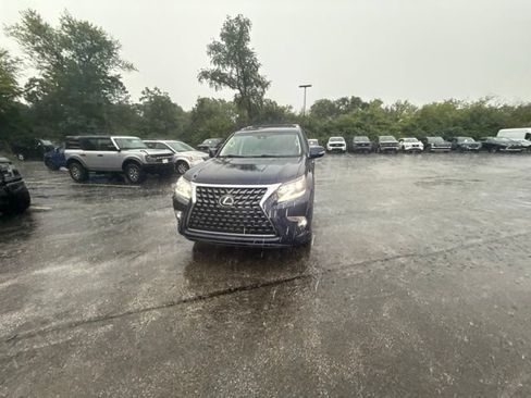 Used 2022 Lexus GX 460 Luxury w/ Accessory Package AWD/4WD image 18