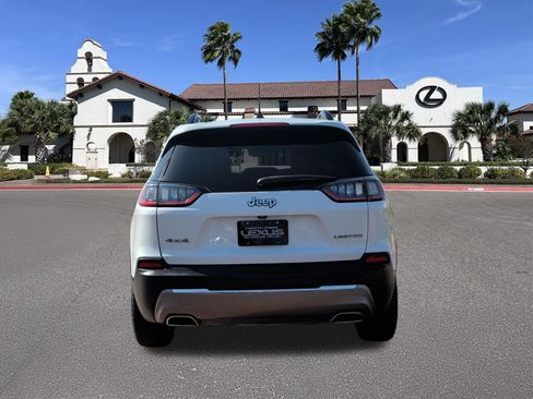 Used 2022 Jeep Cherokee Limited AWD/4WD image 3