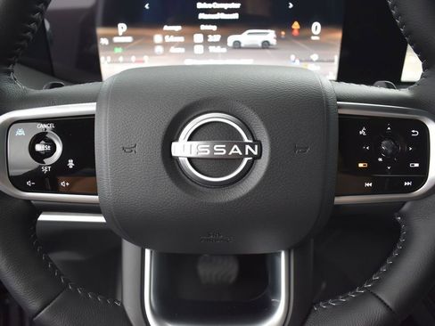 New 2025 Nissan Armada SL w/ Captain's Chari Seat Package RWD image 31