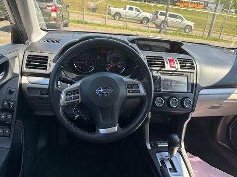 Used 2014 Subaru Forester 2.5i Touring AWD/4WD image 14
