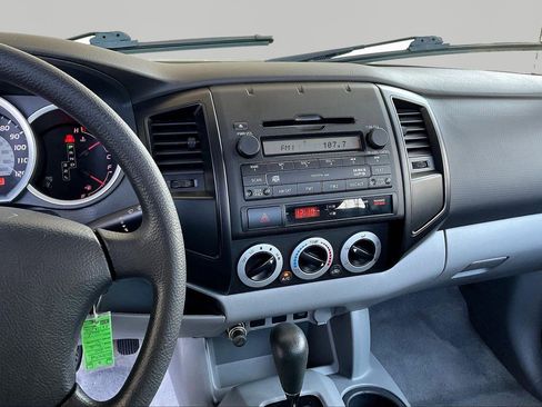 Used 2010 Toyota Tacoma 2WD Regular Cab image 10