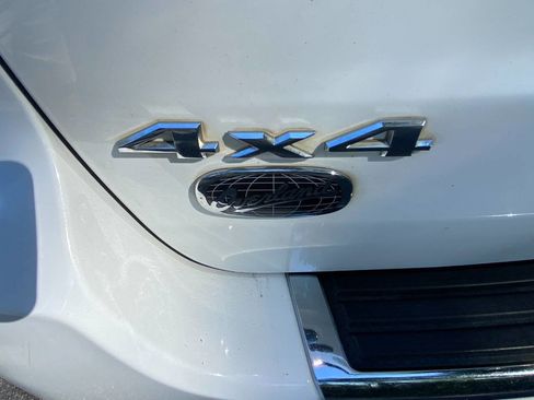 Used 2013 Jeep Grand Cherokee Overland image 47