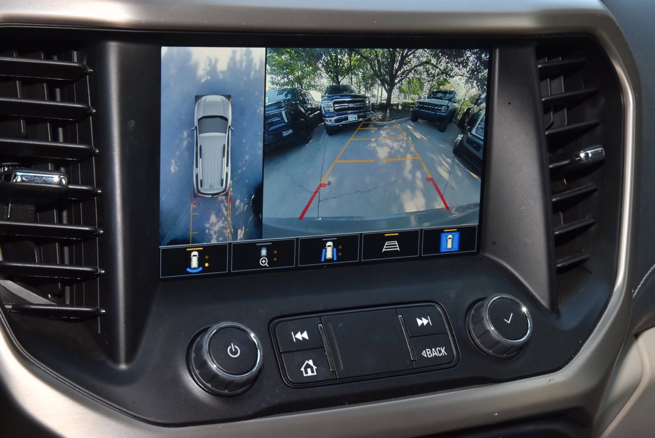 Used 2023 GMC Acadia Denali w/ Denali Technology Package FWD image 29