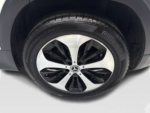 Used 2025 Mercedes-Benz GLB 250 w/ Exclusive Package image 83