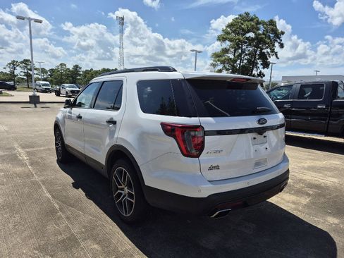 Used 2017 Ford Explorer Sport w/ Equipment Group 401A AWD/4WD image 12