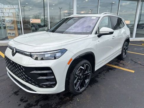 New 2026 Volkswagen Tiguan SEL R-Line AWD/4WD image 2