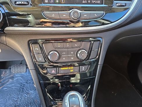 Used 2022 Buick Encore Preferred w/ Safety Package II image 33