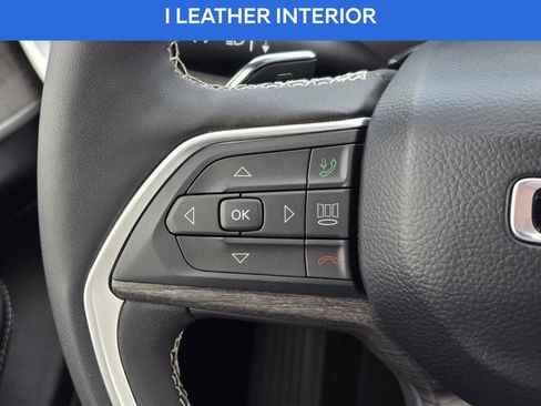 Used 2025 Jeep Grand Cherokee Limited image 28