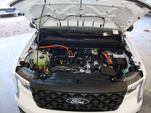 New 2026 Ford Maverick Lariat image 21