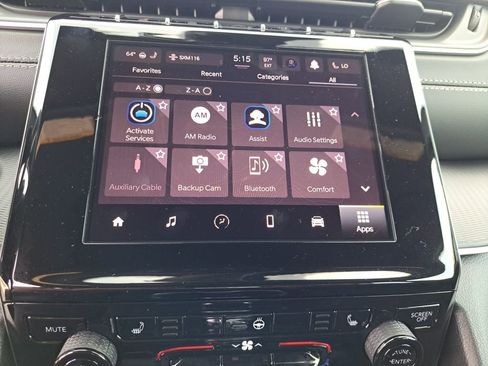 New 2025 Jeep Grand Cherokee Altitude image 8