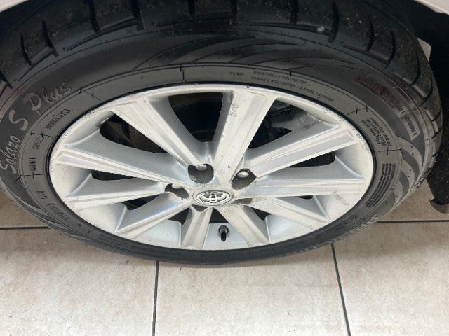 Used 2013 Toyota Camry XLE FWD image 18