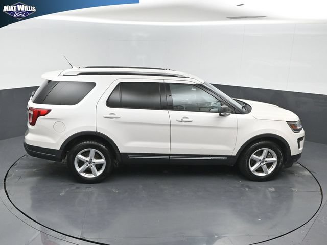 Certified 2019 Ford Explorer XLT w/ Equipment Group 202A FWD image 16