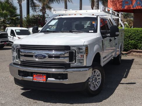 Used 2019 Ford F350 XLT AWD/4WD image 4