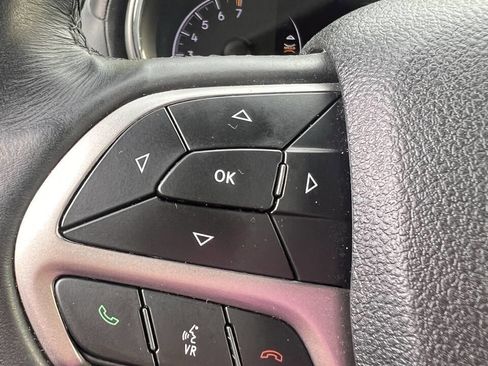 Used 2018 Jeep Grand Cherokee Limited image 29