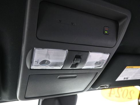 Used 2024 Nissan Frontier PRO-4X w/ Pro Convenience Package image 39